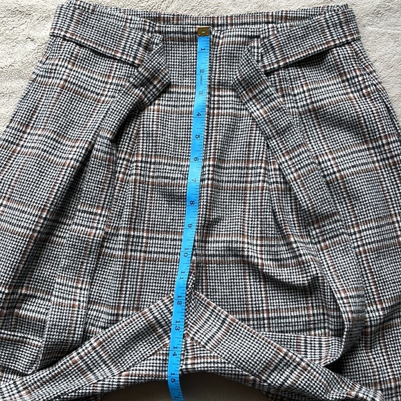 ASTR The Label Tie Waist Plaid Trousers - Picture 14 of 15